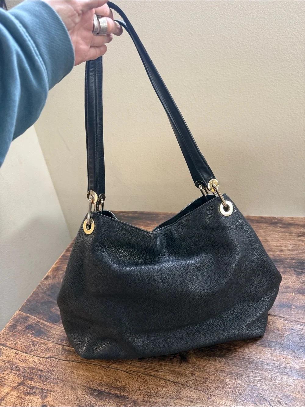 Michael Kors Raven Large Pebbled Leather Shoulder Tote Black Leather Purse bag
